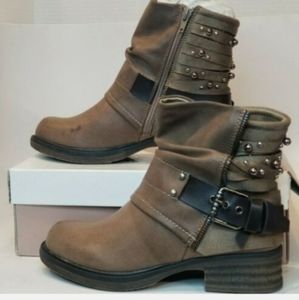 Fergalicious Womens Maven Ankle Booties Brown Studded Buckle Zipper 7.5M New